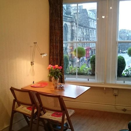 Royal Mile Apartment, 1 Minute From The Castle. Edinburgh Luaran gambar