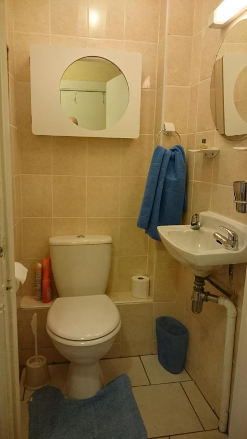 Royal Mile Apartment, 1 Minute From The Castle. Edinburgh Luaran gambar