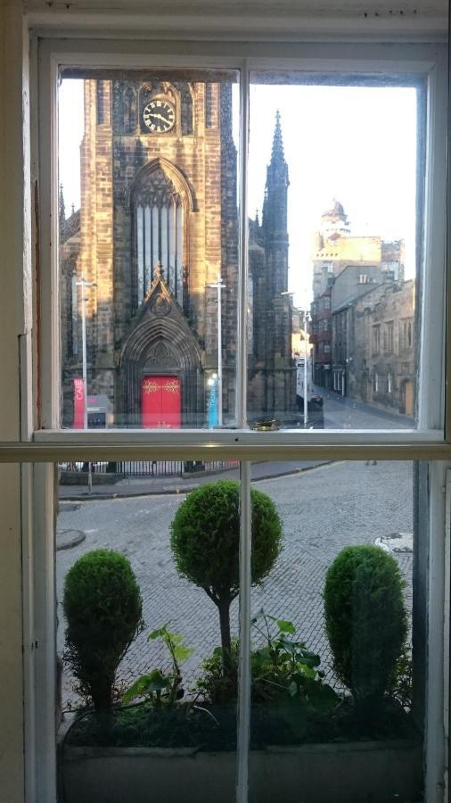 Royal Mile Apartment, 1 Minute From The Castle. Edinburgh Luaran gambar